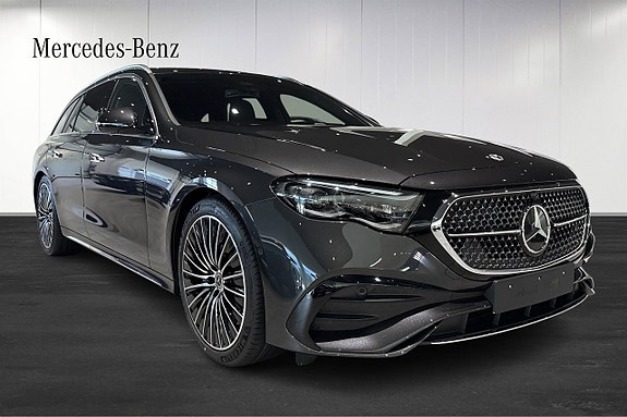 Mercedes-Benz E300 de 2 of 17