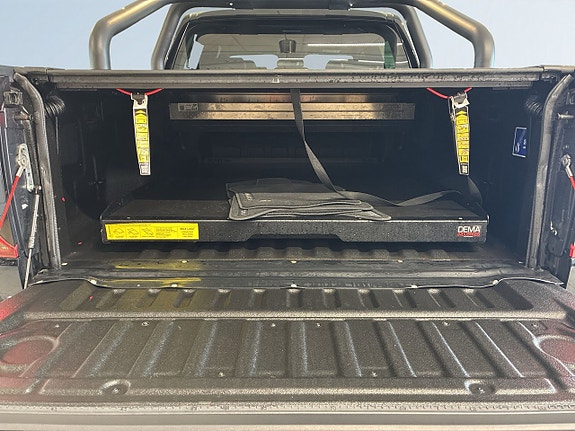 Volkswagen Amarok 12 of 18