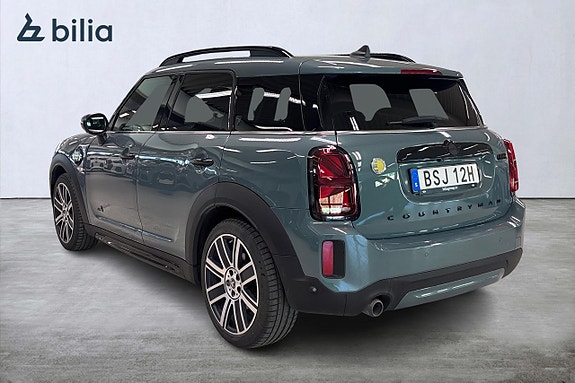 MINI Countryman Cooper SE 2 of 5