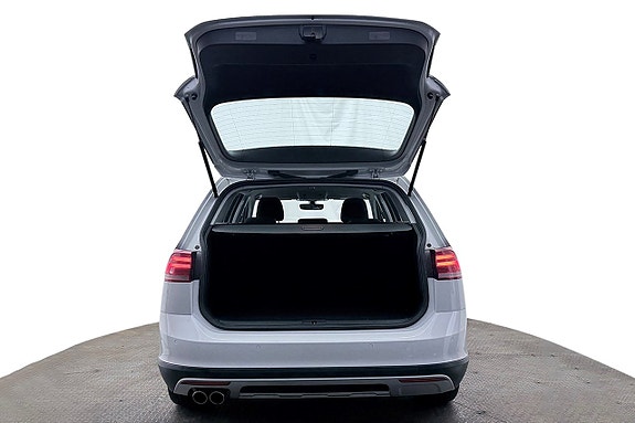 Volkswagen Golf Alltrack 8 of 30