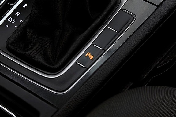 Volkswagen Golf Alltrack 28 of 30