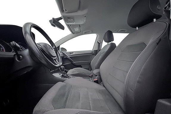 Volkswagen Golf Alltrack 12 of 30