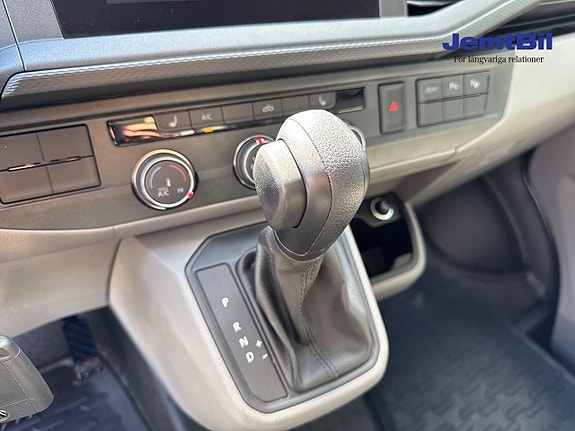 Volkswagen Transporter 11 of 14