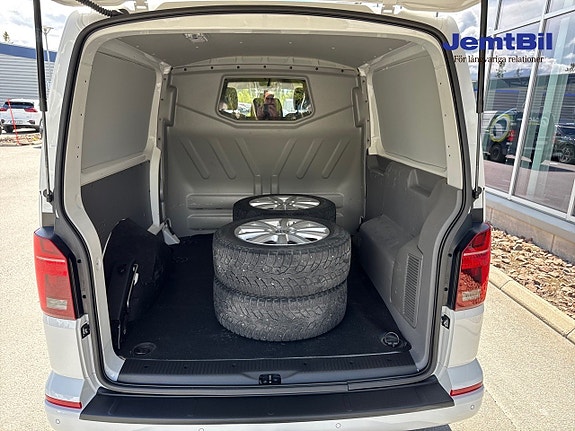 Volkswagen Transporter 14 of 14