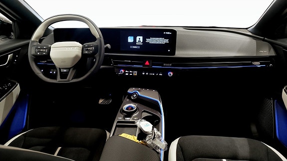 Kia EV6 4 of 12