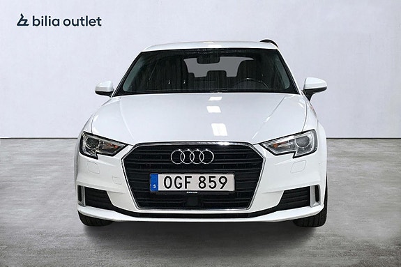 Audi A3 3 of 27