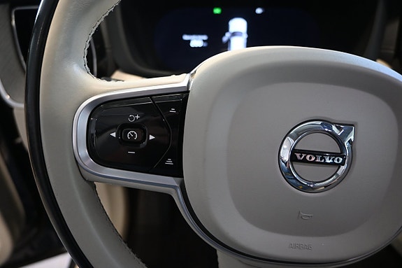 Volvo XC60 19 of 24