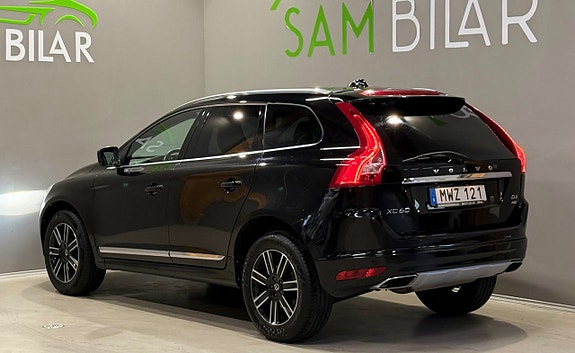 Volvo XC60 5 of 21