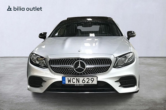 Mercedes-Benz E200 3 of 5