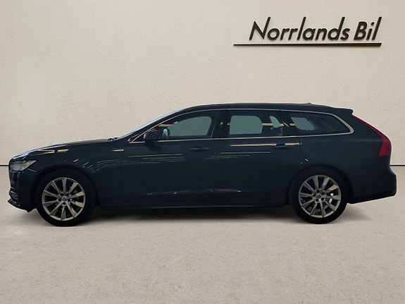 Volvo V90 2 of 5