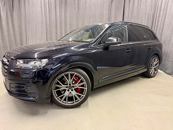 Audi Q7 2 of 5