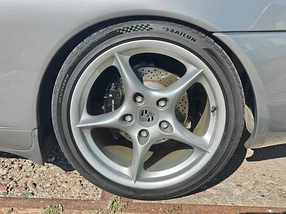 Porsche 911 17 of 30