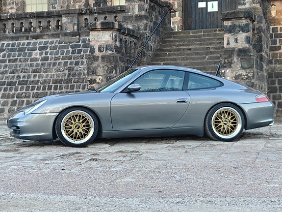 Porsche 911 2 of 5