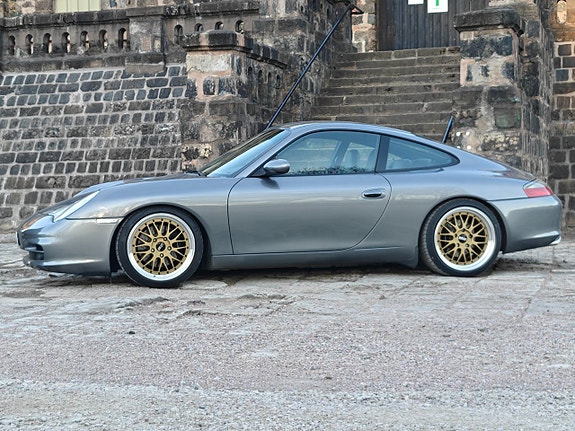 Porsche 911 3 of 5