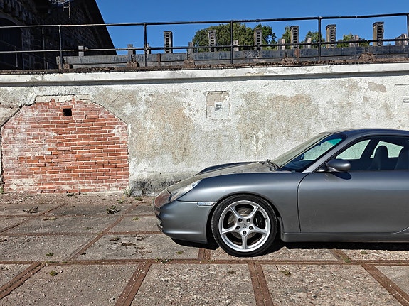 Porsche 911 11 of 30