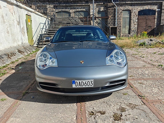 Porsche 911 8 of 30