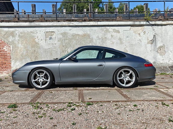 Porsche 911 15 of 30