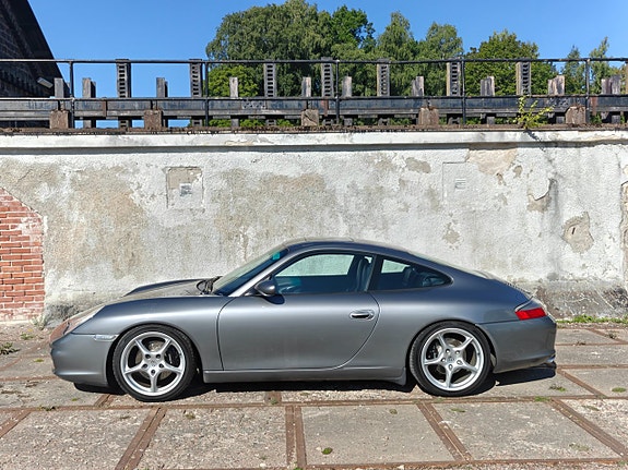 Porsche 911 14 of 30