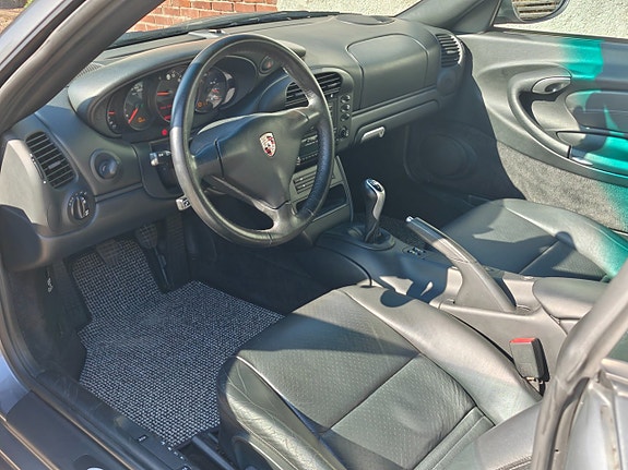 Porsche 911 18 of 30