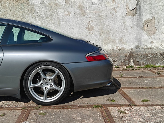 Porsche 911 13 of 30
