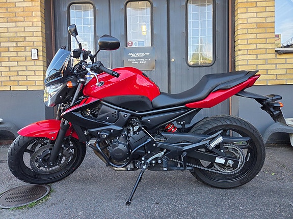 Yamaha Xj6 -11 4 of 5