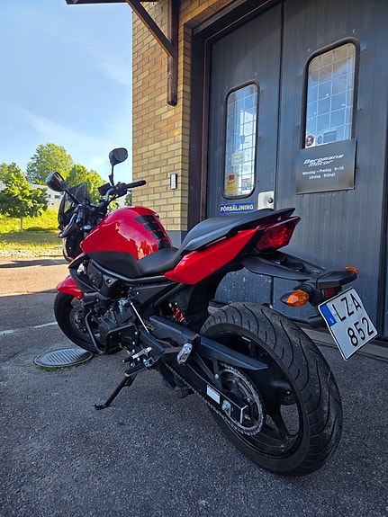 Yamaha Xj6 -11 5 of 5