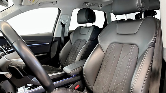 Audi Q8 10 of 22