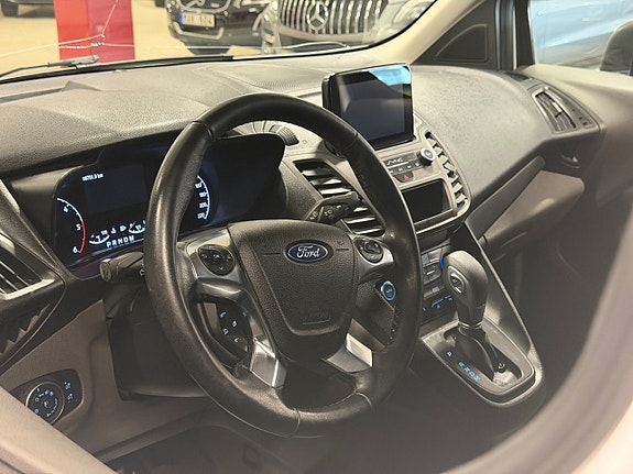 Ford Transit Connect 11 of 14
