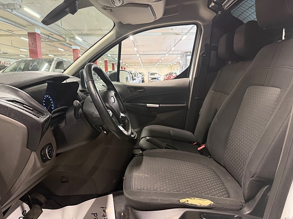 Ford Transit Connect 10 of 14