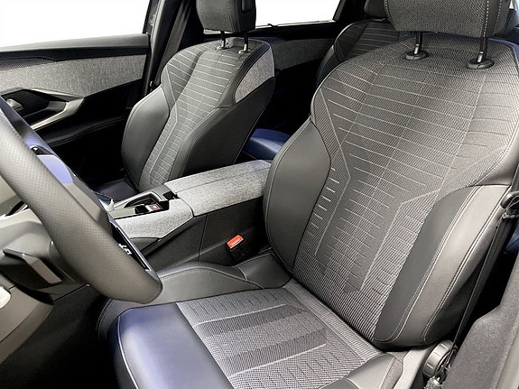 Peugeot 5008 5 of 5