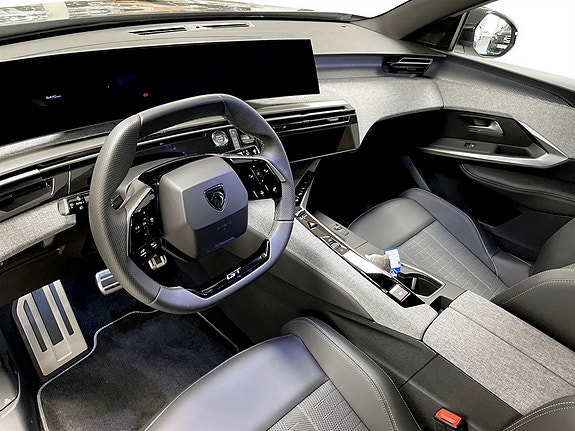 Peugeot 5008 4 of 5