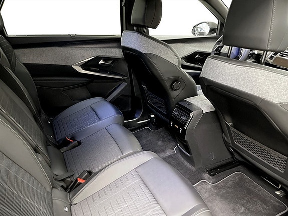 Peugeot 5008 14 of 17