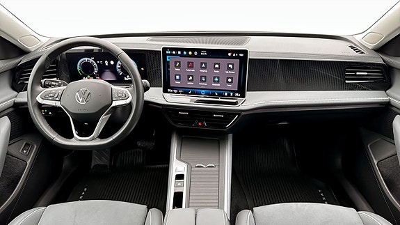 Volkswagen Passat 10 of 19