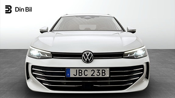 Volkswagen Passat 4 of 5