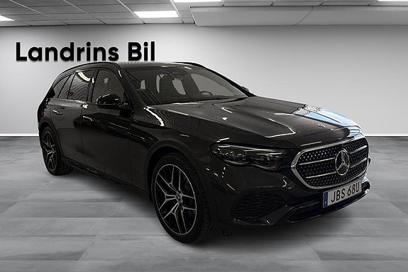 Mercedes-Benz E220 d 3 of 5