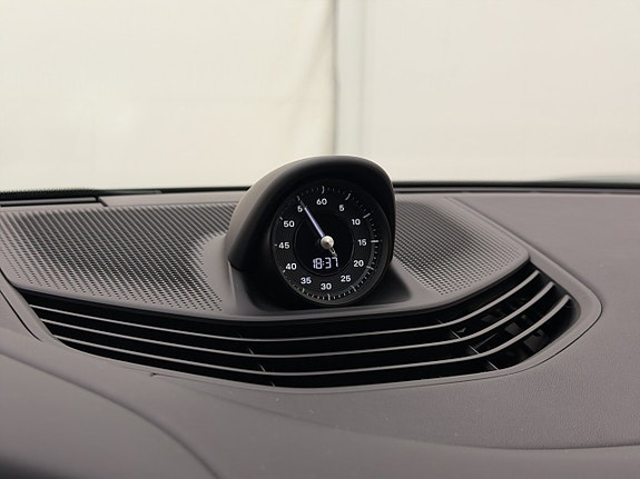 Porsche Taycan GTS 12 of 30