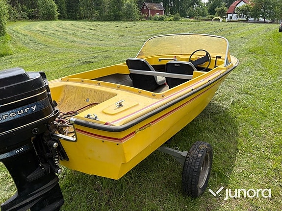 Motorbåt med trailer - Crescent, Mercury 50 hk 18 of 30