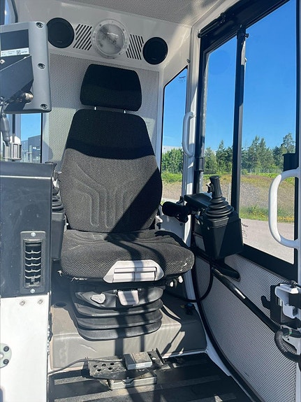 Volvo FH16 Volvo FH16 650hk timmerbil 6x4 Palfinger Epsilion 6 of 10