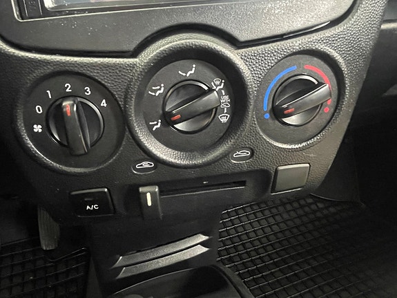 Kia Picanto 16 of 17