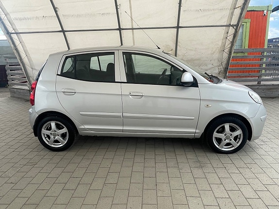 Kia Picanto 4 of 17
