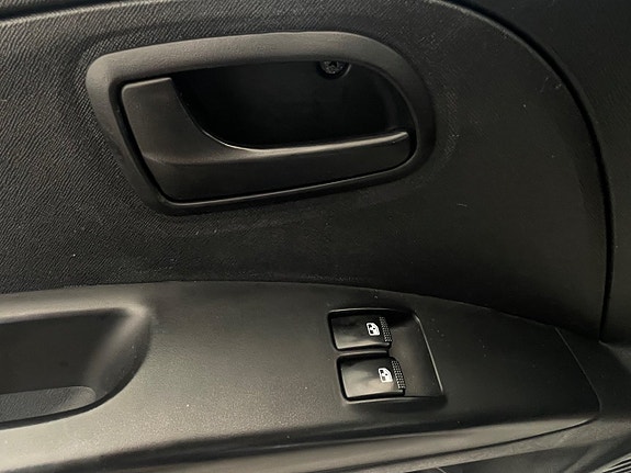 Kia Picanto 7 of 17