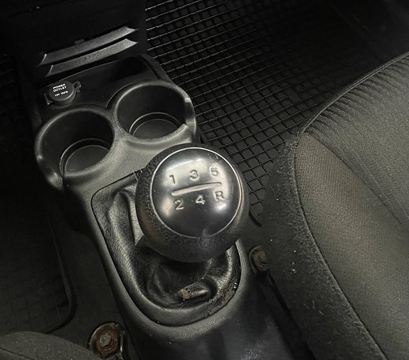 Kia Picanto 17 of 17
