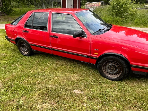 Saab 9000 3 of 4