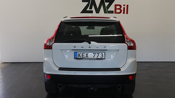 Volvo XC60 7 of 21