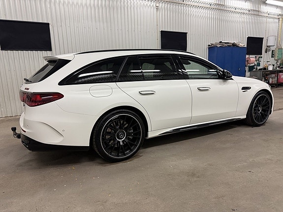 Mercedes-Benz E53 6 of 25