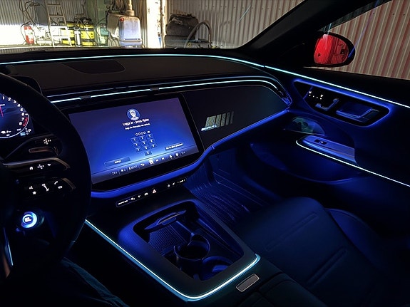 Mercedes-Benz E53 18 of 25