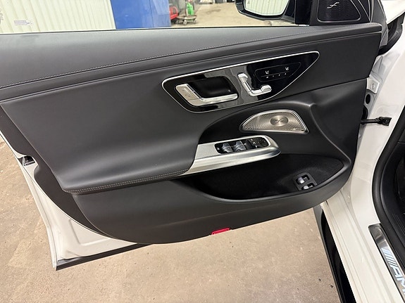 Mercedes-Benz E53 14 of 25