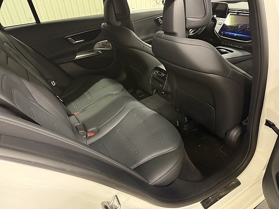 Mercedes-Benz E53 10 of 25