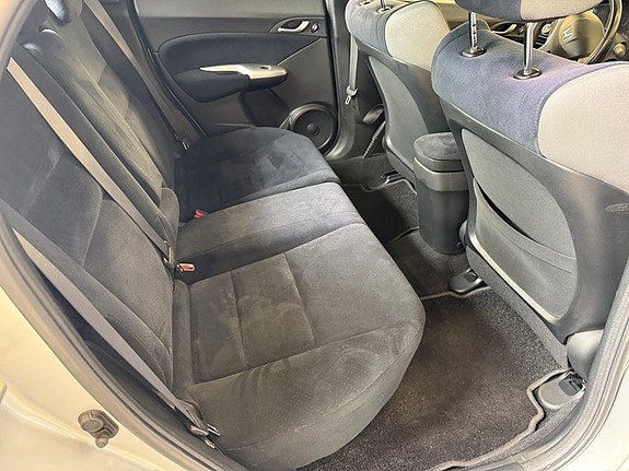 Honda Civic 10 of 18