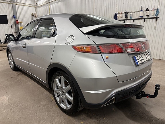 Honda Civic 2 of 5